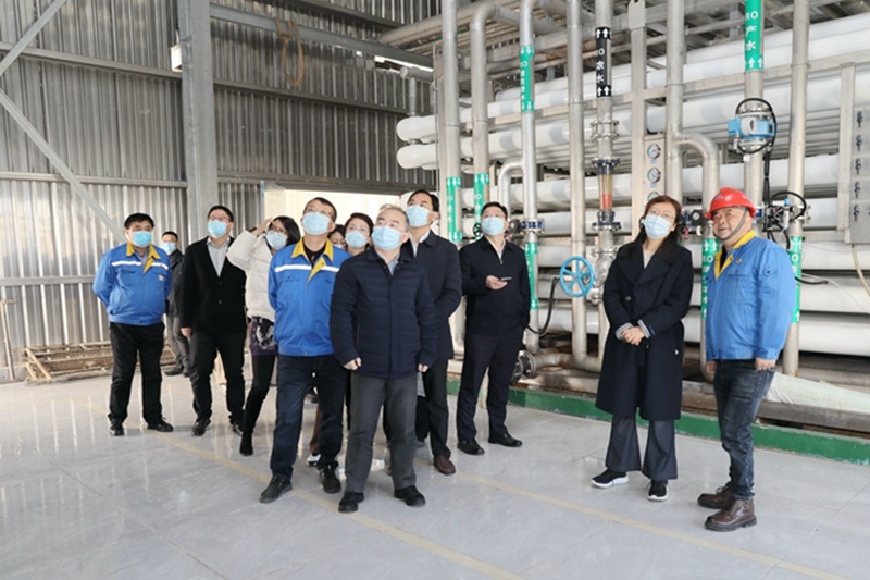 2022年12月15日，時(shí)任浙江省發(fā)展改革委黨組成員、副主任吳紅梅蒞臨景興紙業(yè)調(diào)研企業(yè)用能、節(jié)能工作
