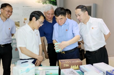 要聞 | 嘉興市委副書記、政法委書記帥燮瑯一行蒞臨景興紙業(yè)調(diào)研指導(dǎo)